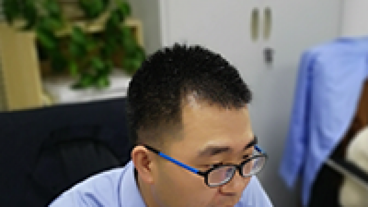 <div class="col-md-7" style="padding:0 20px 0 0;"> 								<h3>王永華</h3> 								<p>中國核工業(yè)華興建設(shè)有限公司<br /><br /></p> 							</div><p class="description">又一次財稅知識競賽如約而至，作為上次競賽的參與者，內(nèi)心當(dāng)然是百感交集，欣喜于又有一次機會去感受比賽的驚心動魄，</p>