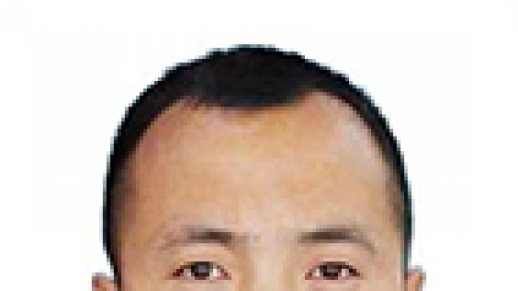<div class="col-md-7" style="padding:0 20px 0 0;"> 								<h3>張海亮</h3> 								<p>中國核工業(yè)華興建設(shè)有限公司<br /><br /></p> 							</div><p class="description">時光如白駒過隙，第一屆“天揚杯”全國建筑業(yè)財稅知識競賽已經(jīng)過去三年，在競賽中，我獲得了成績，獲得了友誼，獲得了自信。</p>